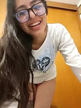 Snapshot of Goddesscut333 chatting on 10/30/25, 04:37 Goddesscut333 online show from 10/30/25, 04:37