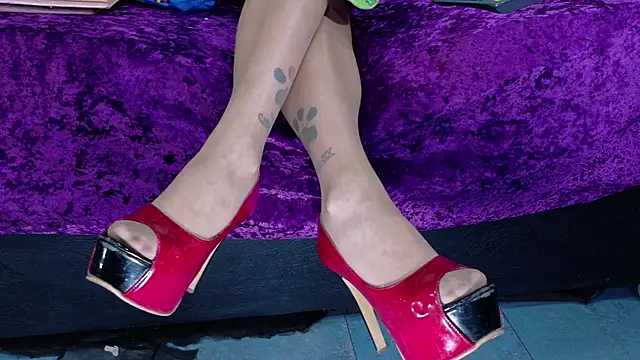 Snapshot of EvaSabath chatting on 11/14/25, 05:05 EvaSabath online show from 11/14/25, 05:05