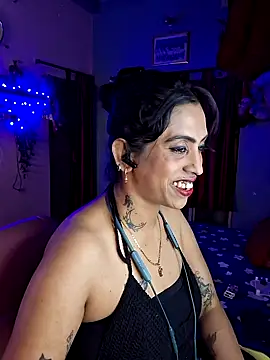 Love Beauty01 online show from 03/28/26, 06:53