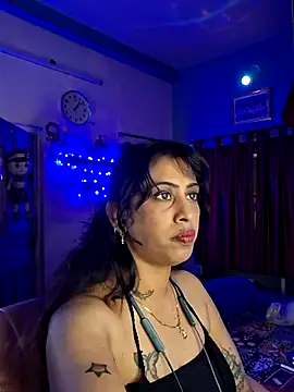 Love Beauty01 online show from 03/15/26, 07:10