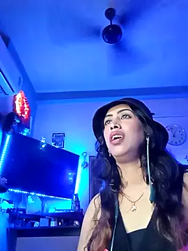 Snapshot of Love_Beauty01 chatting on 02/05/26, 06:59 Love Beauty01 online show from 02/05/26, 06:59