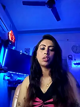 Snapshot of Love_Beauty01 chatting on 02/04/26, 06:36 Love Beauty01 online show from 02/04/26, 06:36