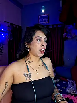 Love Beauty01 online show from 03/22/26, 06:42