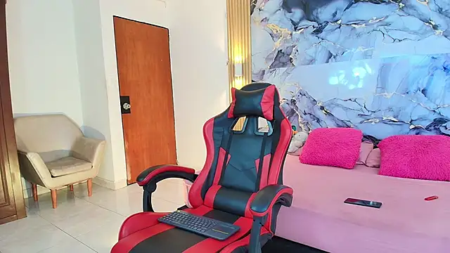 Snapshot of tammy_02_ chatting on 02/13/26, 02:17 tammy 02 online show from 02/13/26, 02:17