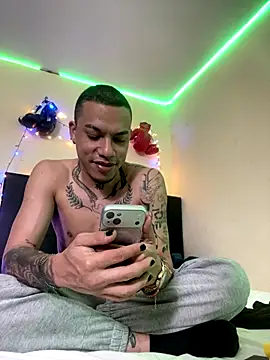 AlphaMasterXxx online show from 12/19/25, 07:22