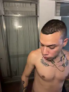 AlphaMasterXxx online show from 04/18/26, 02:03
