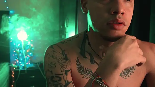 AlphaMasterXxx online show from 04/08/26, 10:39