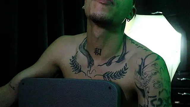 AlphaMasterXxx online show from 10/06/25, 02:24