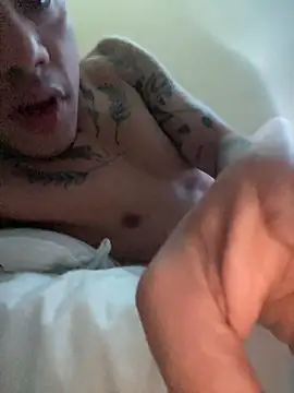 AlphaMasterXxx online show from 10/18/25, 08:55