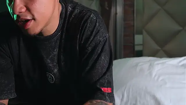 AlphaMasterXxx online show from 04/13/26, 04:05