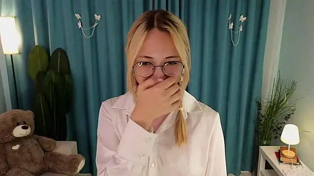 Snapshot of Marry_sharp chatting on 09/13/25, 09:15 Marry sharp online show from 09/13/25, 09:15