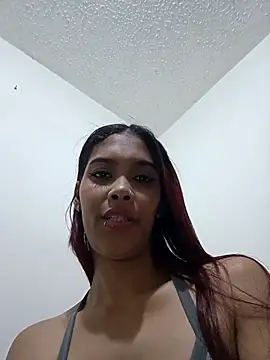 Snapshot of Khalessycute chatting on 10/16/25, 09:45 Khalessycute online show from 10/16/25, 09:45