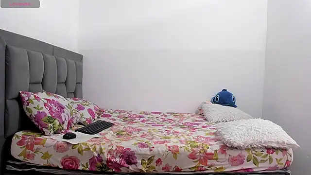 fire lovex online show from 02/13/26, 04:07