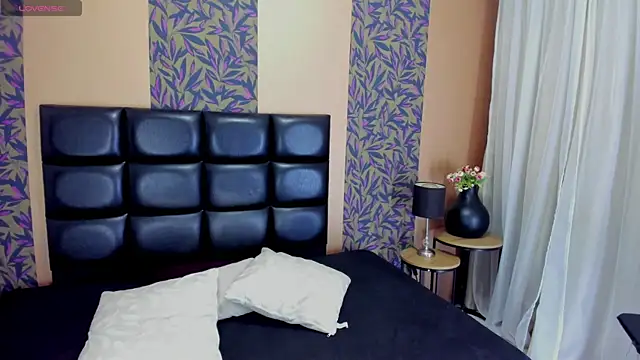 mysterius boy online show from 09/11/25, 06:52