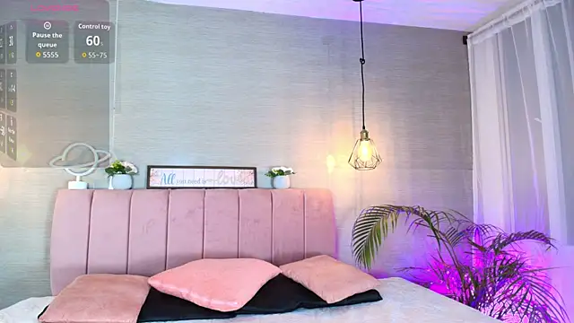 im sofii18 online show from 10/01/25, 07:51