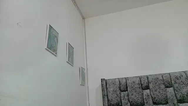 Snapshot of Lizbeth_Rouse chatting on 11/23/25, 12:48 Lizbeth Rouse online show from 11/23/25, 12:48