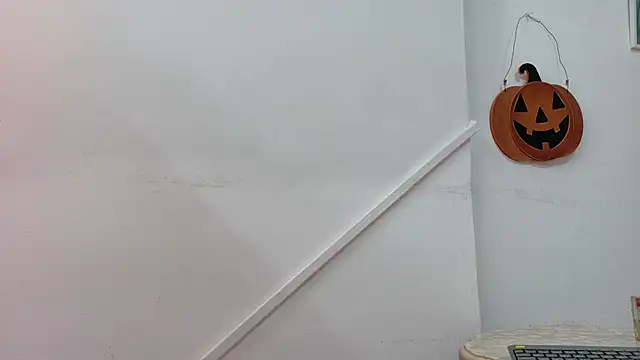 Snapshot of Lizbeth_Rouse chatting on 10/29/25, 11:42 Lizbeth Rouse online show from 10/29/25, 11:42