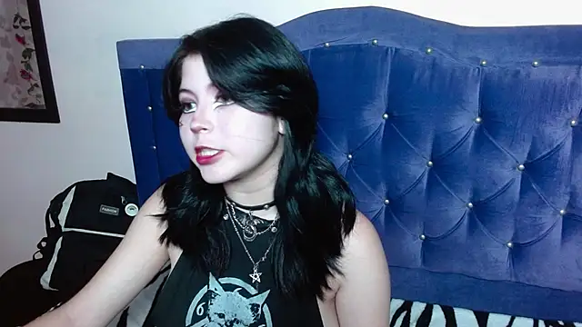 Snapshot of Ginebra_Sensual chatting on 10/14/25, 12:28 Ginebra Sensual online show from 10/14/25, 12:28