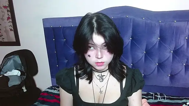 Snapshot of Ginebra_Sensual chatting on 10/03/25, 12:06 Ginebra Sensual online show from 10/03/25, 12:06