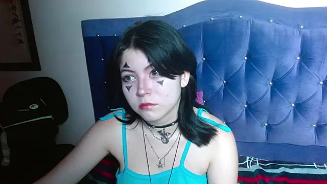 Snapshot of Ginebra_Sensual chatting on 10/04/25, 12:17 Ginebra Sensual online show from 10/04/25, 12:17
