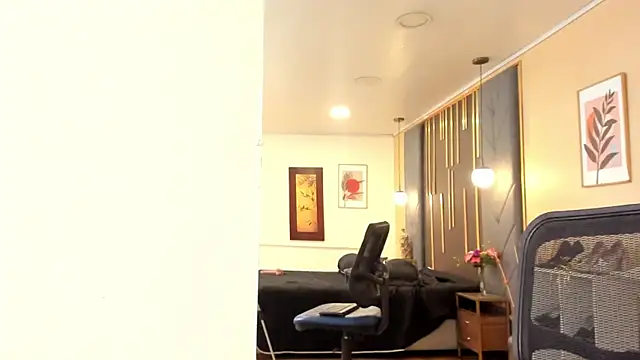 OliviGrace online show from 03/06/26, 09:10