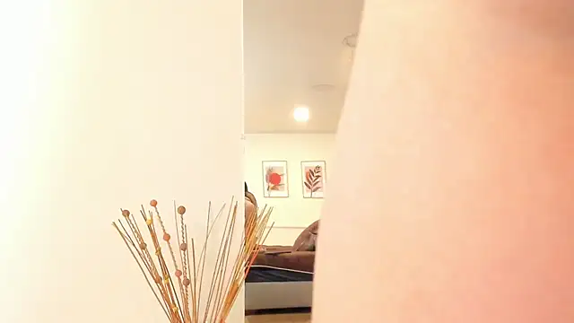 OliviGrace online show from 11/10/25, 10:04