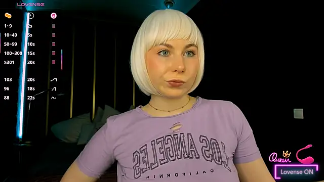 Snapshot of EvaCrosby chatting on 06/20/26, 03:39 EvaCrosby online show from 06/20/26, 03:39