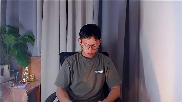 pinkcock froi2305 online show from 10/06/25, 12:56
