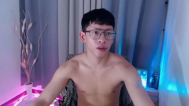 pinkcock froi2305 online show from 04/01/26, 08:15