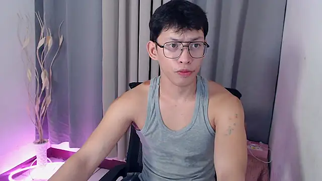 pinkcock froi2305 online show from 04/17/26, 05:54