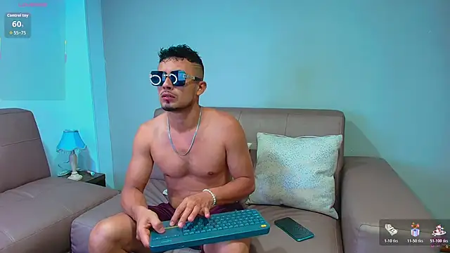 Valentiinoss online show from 05/31/26, 03:07