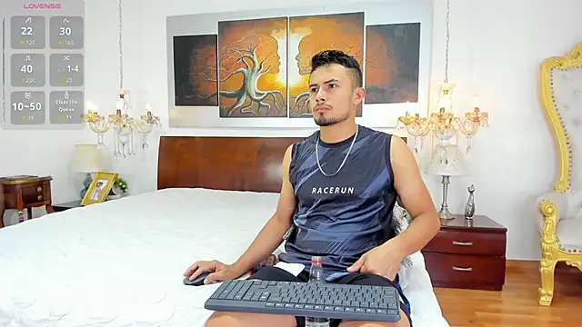 Snapshot of Valentiinoss chatting on 02/14/26, 09:04 Valentiinoss online show from 02/14/26, 09:04