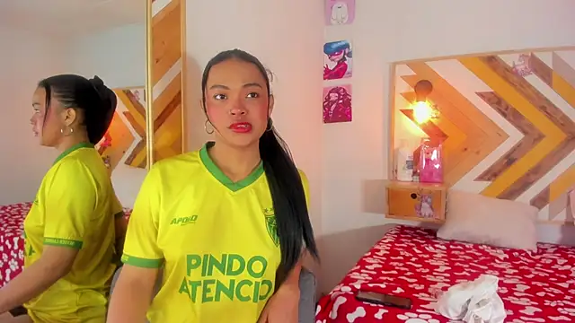 SoleneFontaine online show from 11/14/25, 11:36