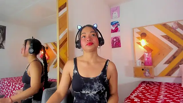 SoleneFontaine online show from 11/07/25, 02:10