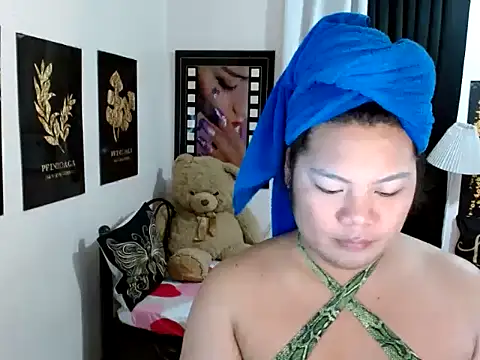 TSbrianaHugeCock online show from 04/08/26, 04:30