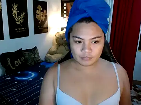 TSbrianaHugeCock online show from 11/15/25, 07:40