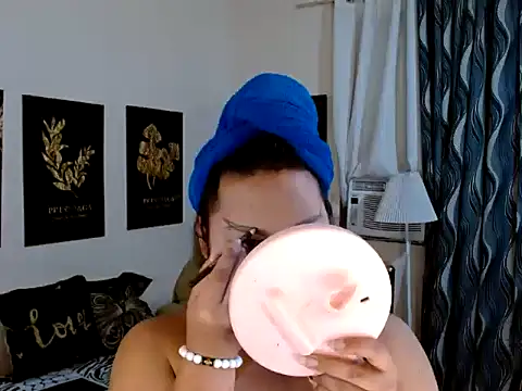 TSbrianaHugeCock online show from 02/02/26, 04:28