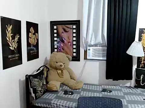 TSbrianaHugeCock online show from 03/26/26, 05:44