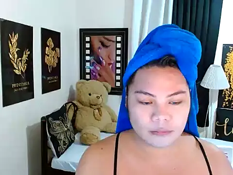 TSbrianaHugeCock online show from 03/14/26, 01:50