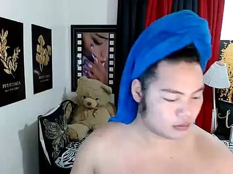 Snapshot of TSbrianaHugeCock chatting on 06/10/26, 03:13 TSbrianaHugeCock online show from 06/10/26, 03:13