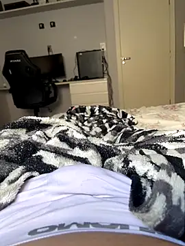 Novinho16cmz online show from 11/11/25, 04:02