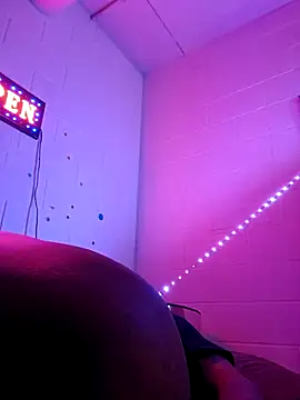 Nuttygmarley online show from 11/27/25, 09:43