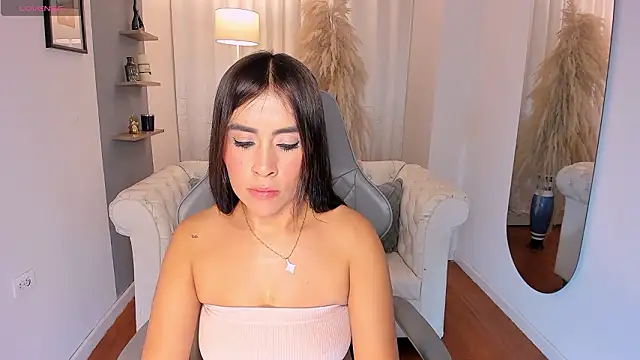 Natalia Leon8 online show from 03/05/26, 03:47