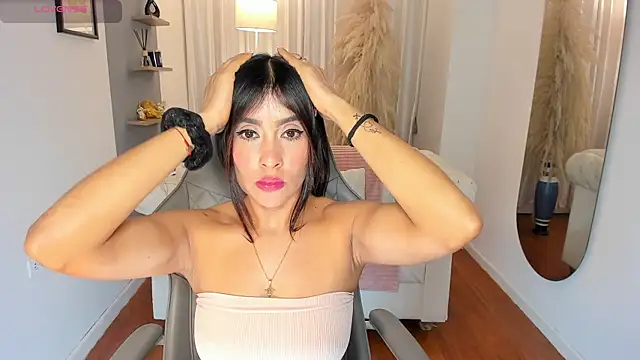 Natalia Leon8 online show from 11/03/25, 04:17