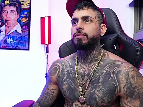 logan hugh8 online show from 11/06/25, 04:16