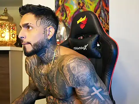 logan hugh8 online show from 09/23/25, 03:57