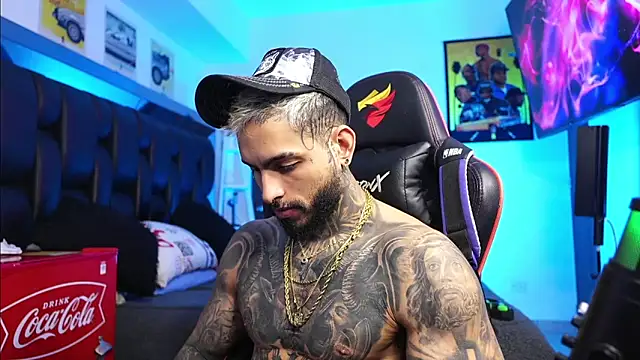 logan hugh8 online show from 03/02/26, 08:49