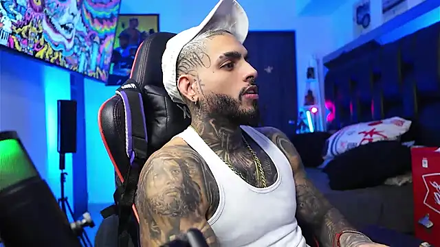 logan hugh8 online show from 02/06/26, 02:51