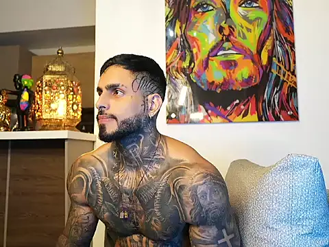 logan hugh8 online show from 09/15/25, 06:47