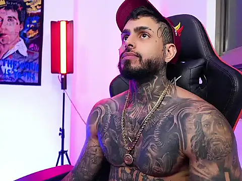 logan hugh8 online show from 11/09/25, 02:26